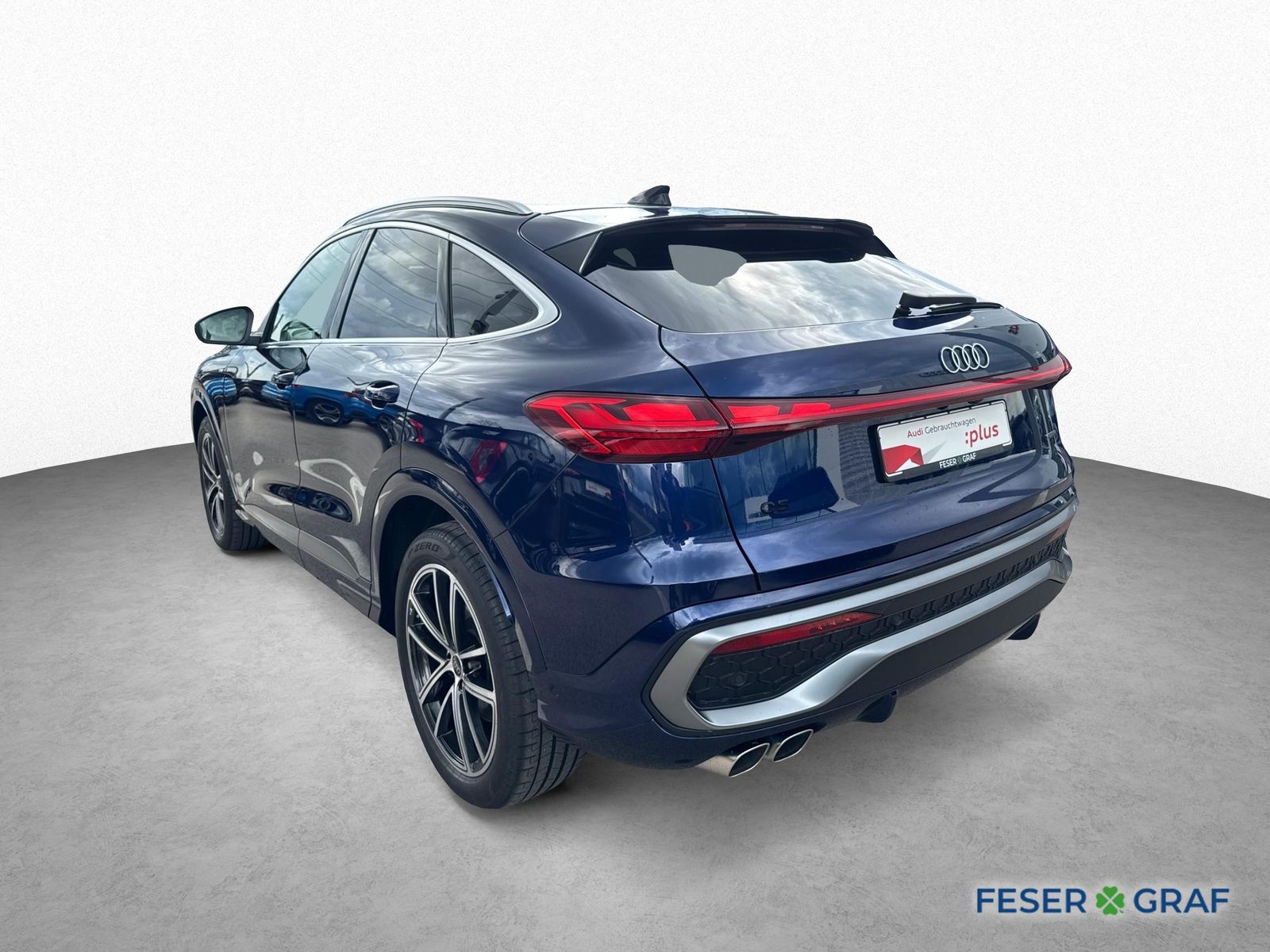 Audi Q5 2025 г. Синий, пробег 13100 км