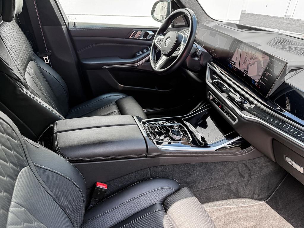 BMW X7 2023 г. Серый, пробег 59829 км
