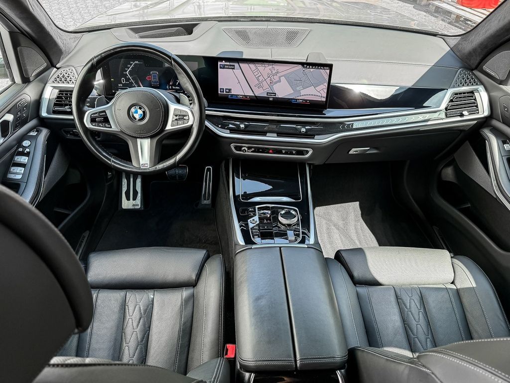 BMW X7 2023 г. Серый, пробег 59829 км