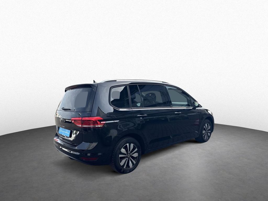 Volkswagen Touran 2024 г. Чёрный, пробег 38950 км