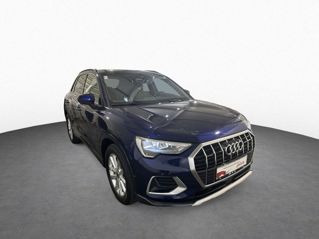Audi Q3 2022 г. Синий, пробег 54200 км