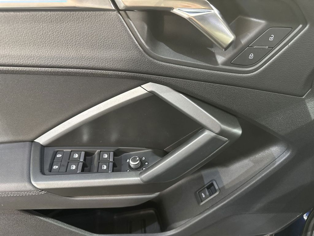 Audi Q3 2022 г. Синий, пробег 54200 км