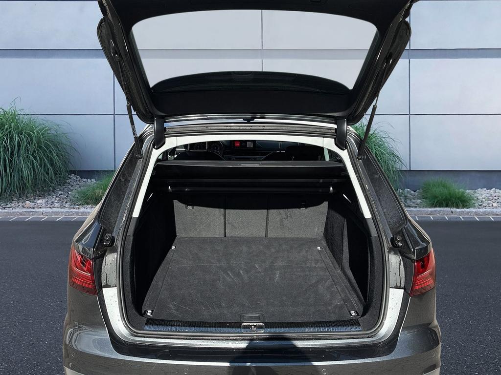 Audi A4 2023 г. Серый, пробег 58904 км