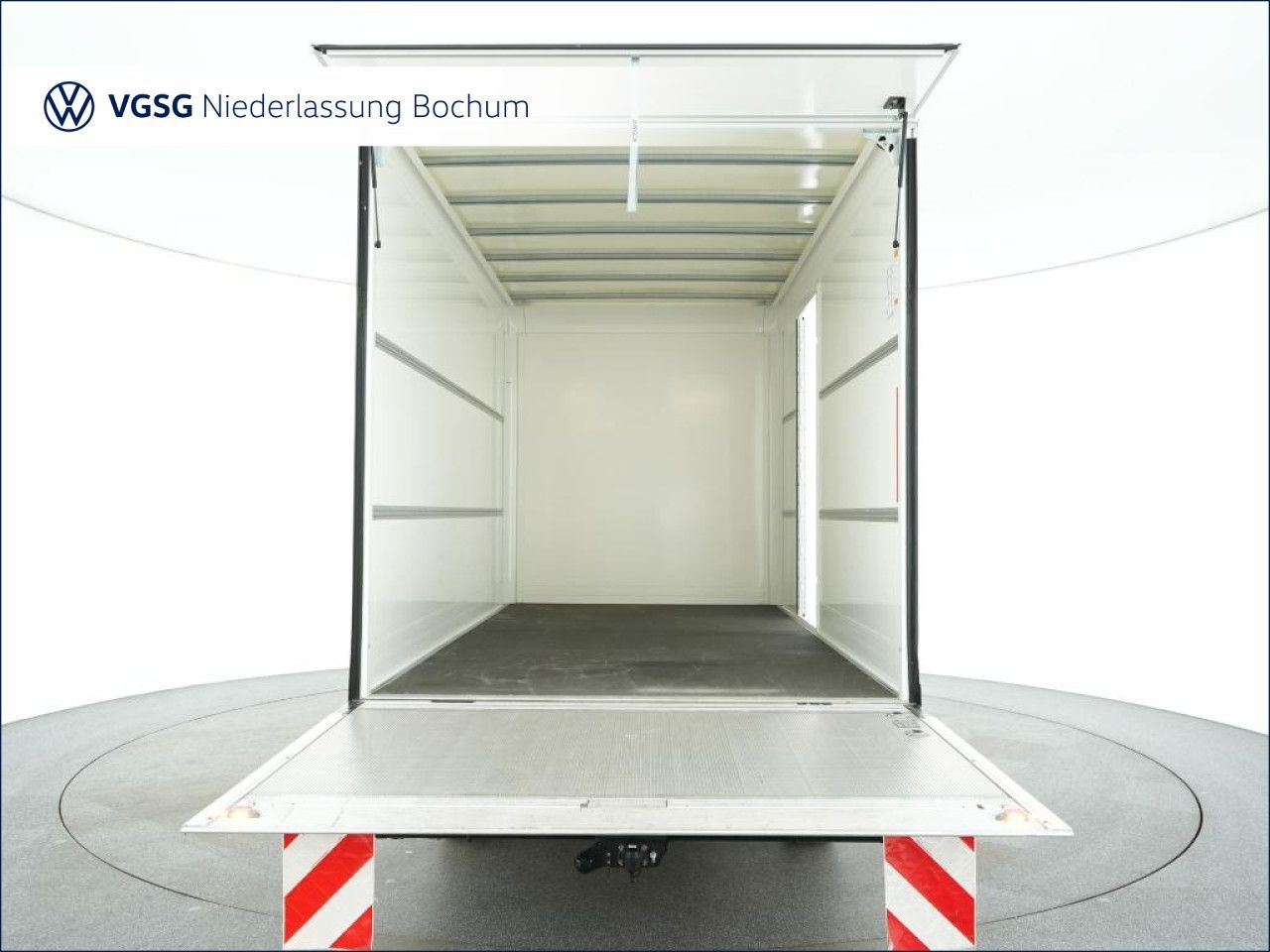Volkswagen CRAFTER 2025 г. Белый, пробег 312 км