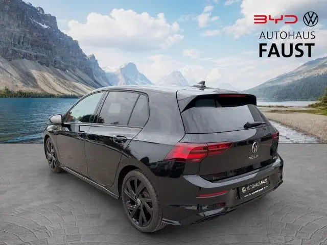 Volkswagen Golf 2024 г. Чёрный, пробег 18777 км