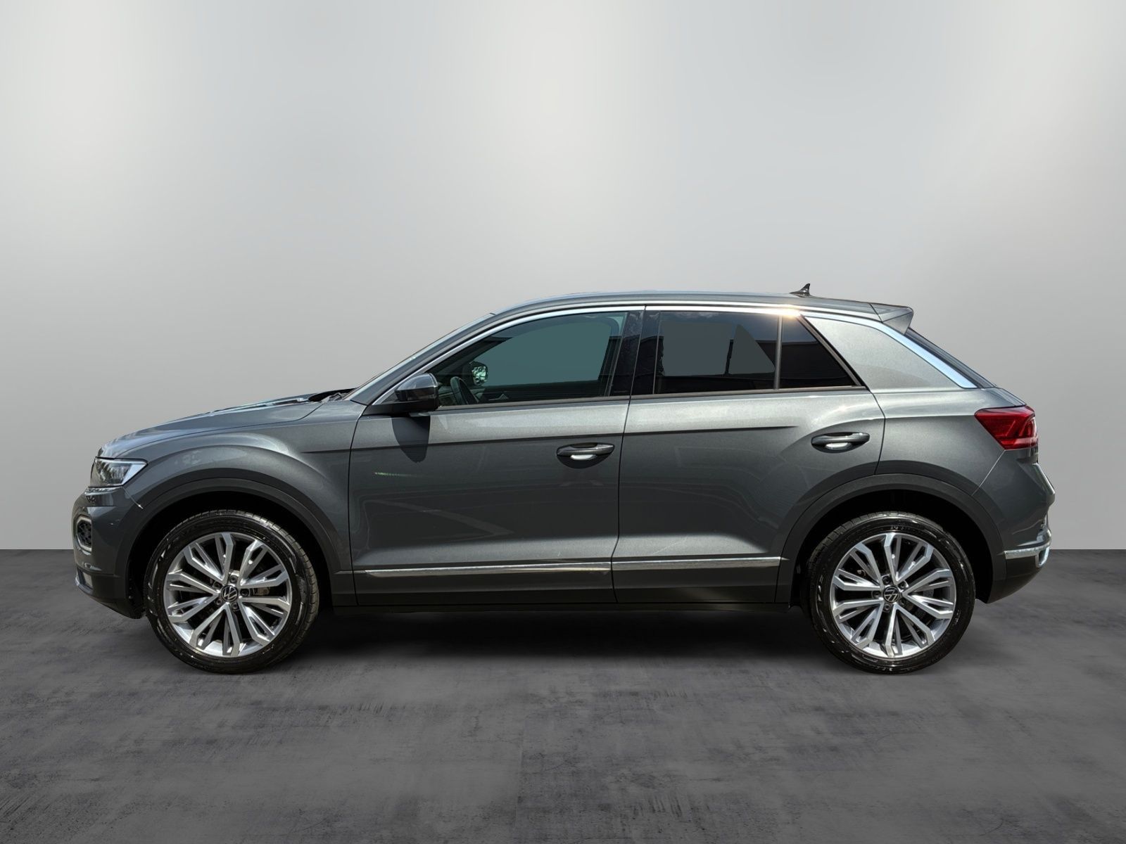 Volkswagen T-Roc 2022 г. Серый, пробег 40500 км