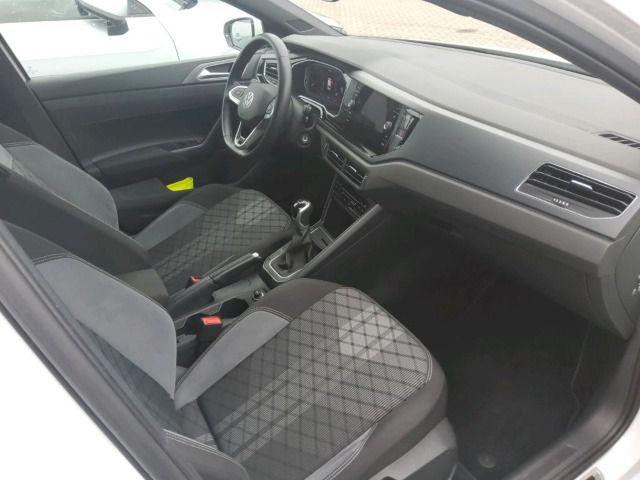 Volkswagen Polo 2023 г. Белый, пробег 53420 км