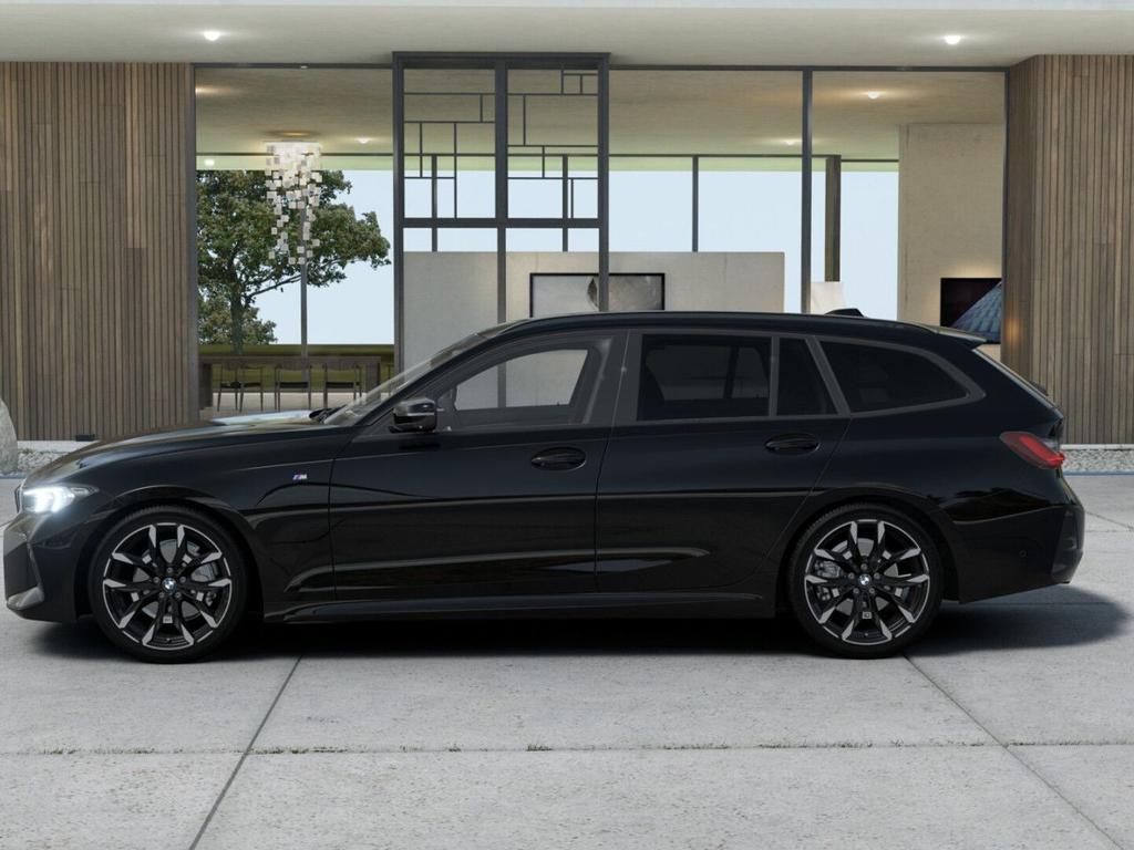 BMW 320 2026 г. Чёрный, пробег 18307 км