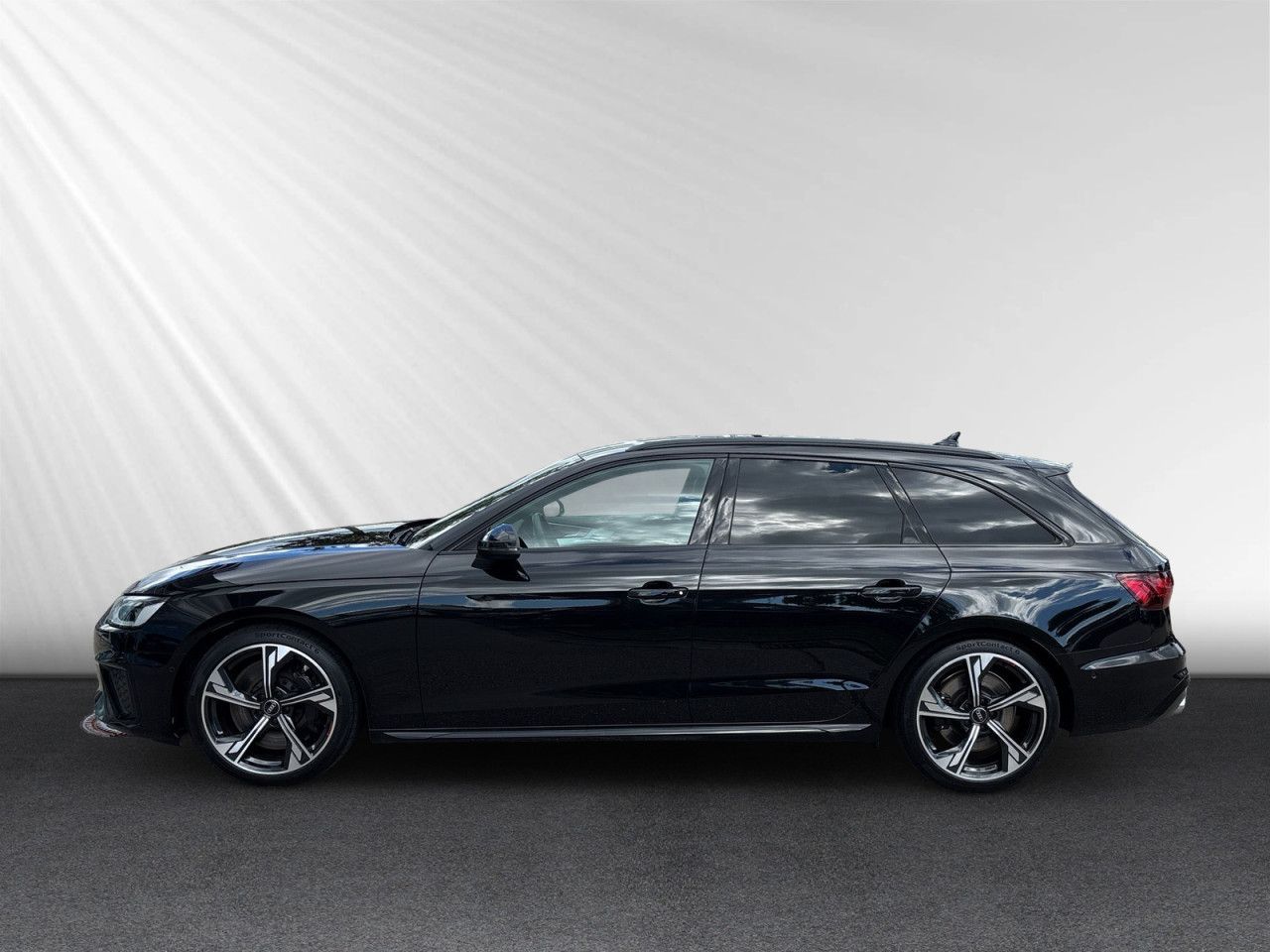 Audi S4 2022 г. Чёрный, пробег 42590 км