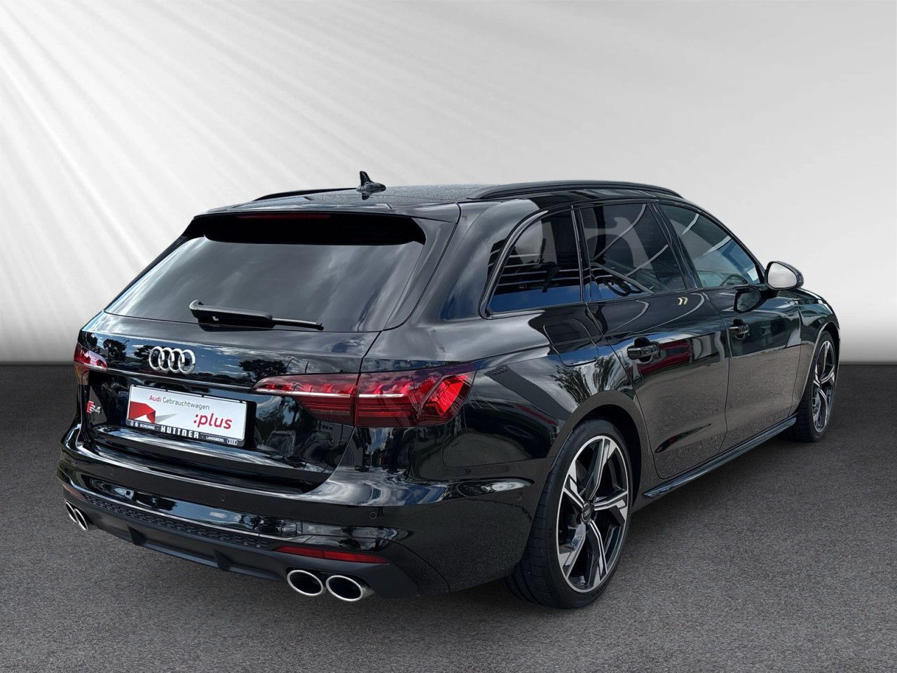Audi S4 2022 г. Чёрный, пробег 42590 км