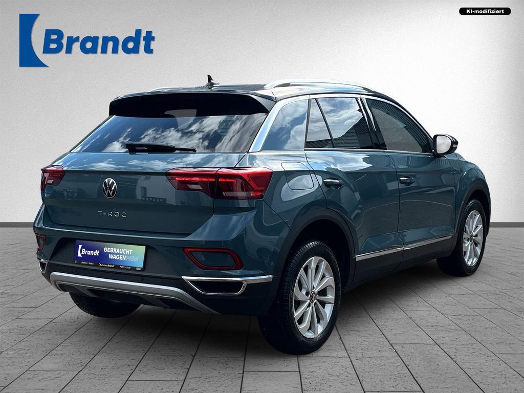Volkswagen T-Roc 2022 г. Синий, пробег 24200 км