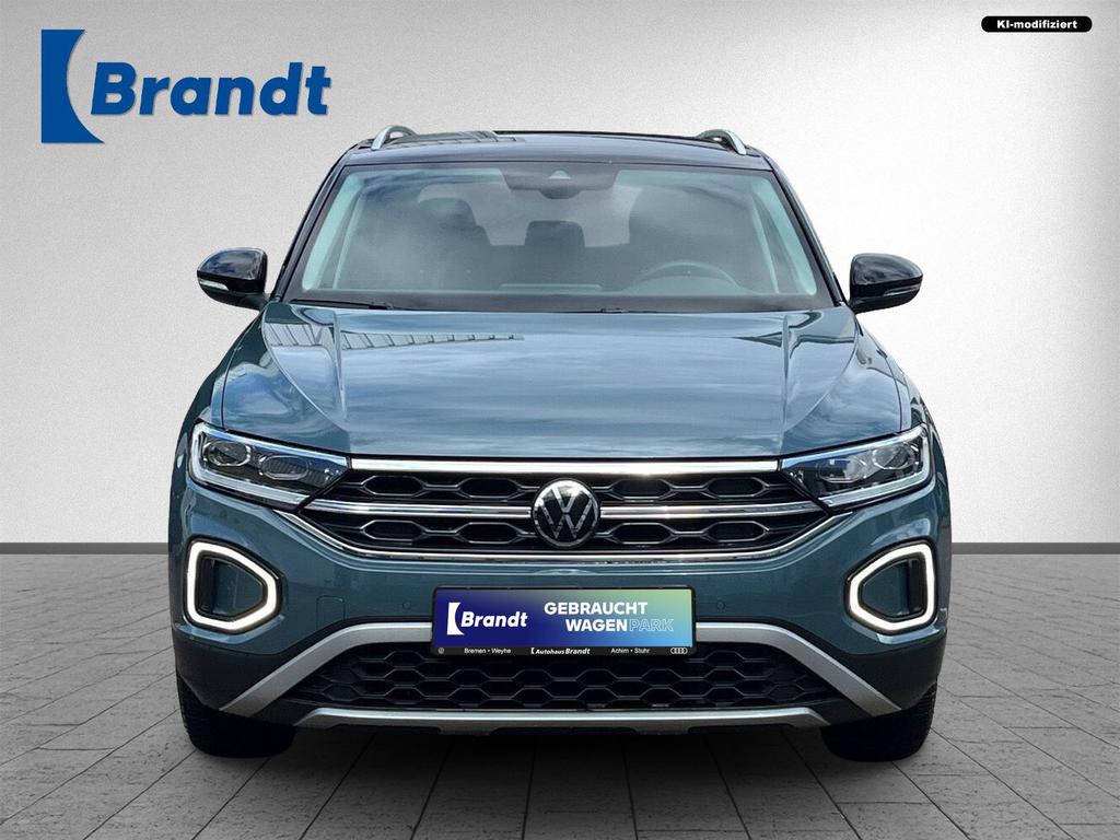 Volkswagen T-Roc 2022 г. Синий, пробег 24200 км
