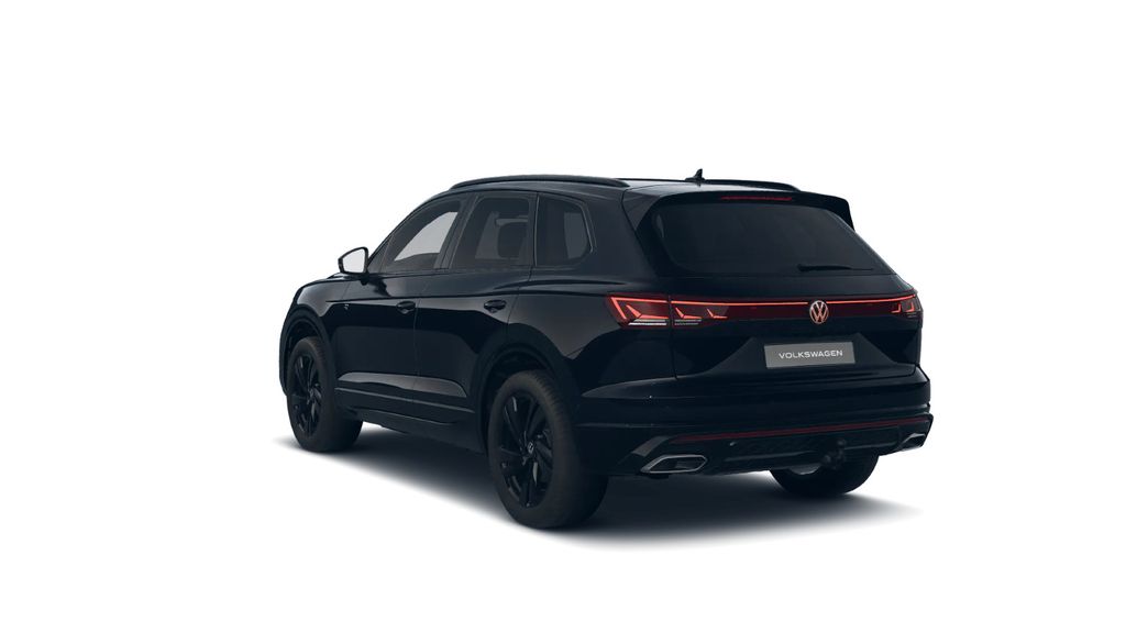 Volkswagen Touareg 2026 г. Чёрный, пробег 3849 км