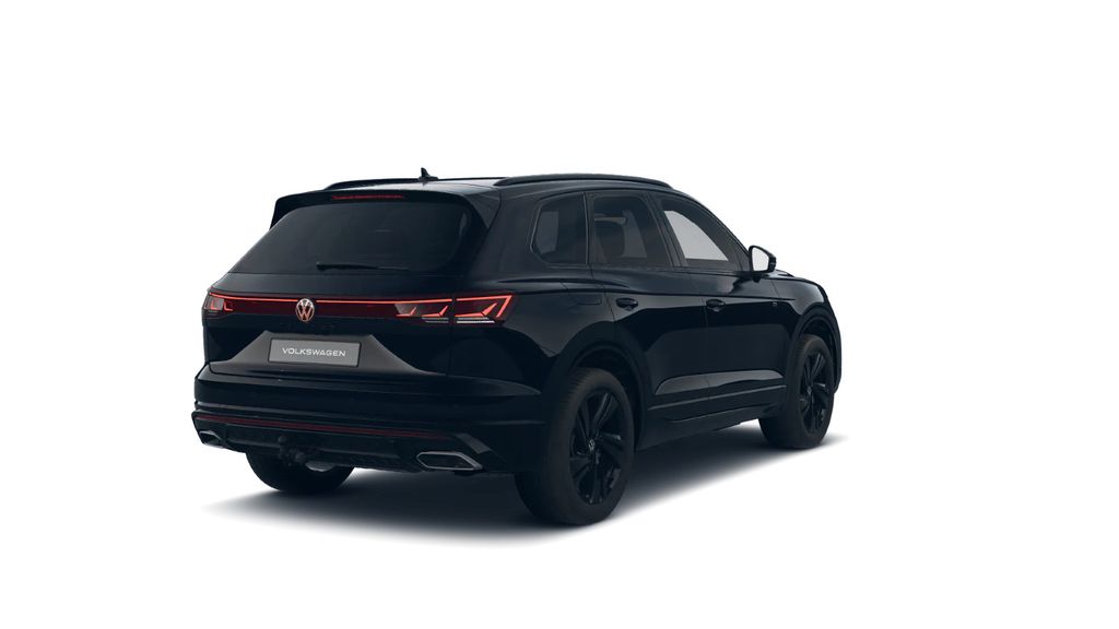 Volkswagen Touareg 2026 г. Чёрный, пробег 3849 км