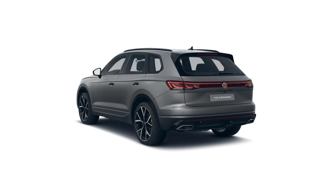 Volkswagen Touareg 2026 г. Серый, пробег 21779 км