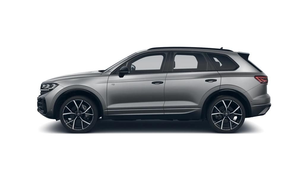 Volkswagen Touareg 2026 г. Серый, пробег 21779 км