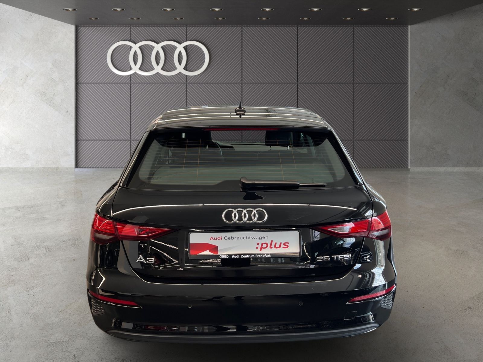 Audi A3 2023 г. Чёрный, пробег 38483 км