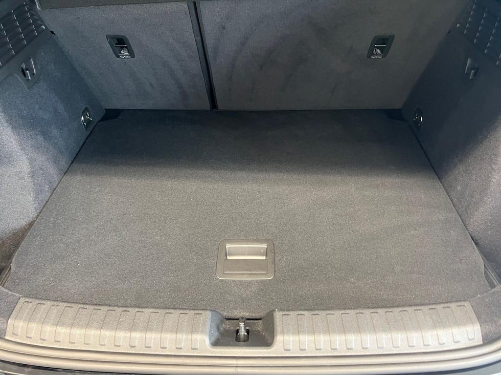 Audi A3 2023 г. Чёрный, пробег 38483 км