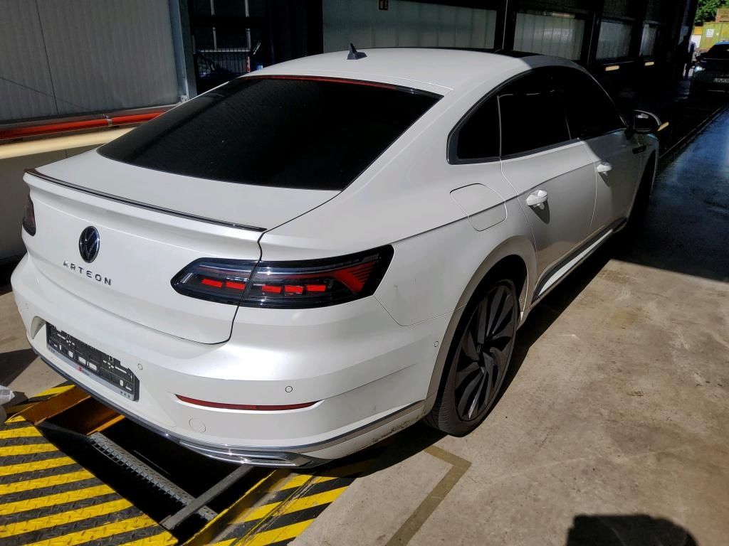 Volkswagen Arteon 2022 г. Белый, пробег 46860 км