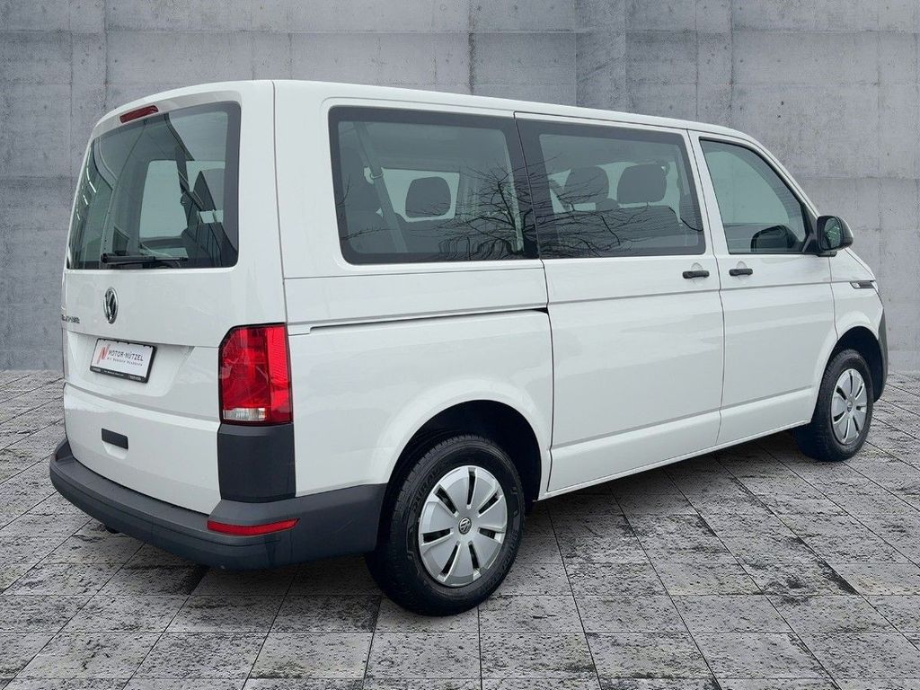 Volkswagen T6 KOMBI 2023 г. Белый, пробег 24000 км