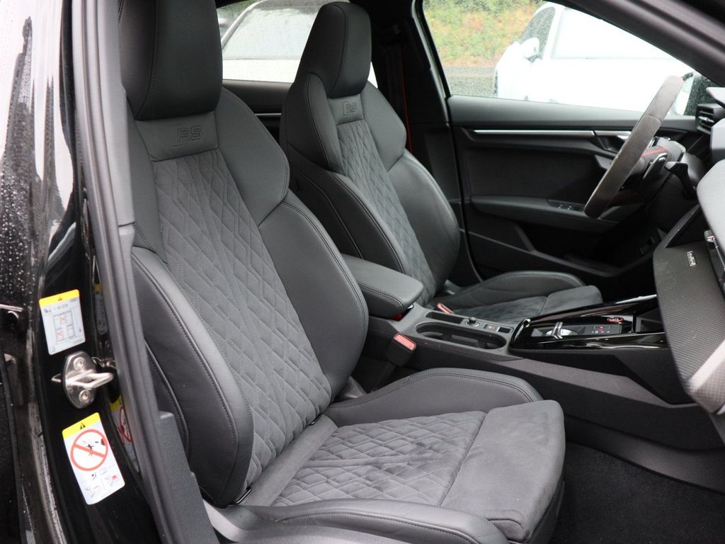 Audi RS3 2022 г. Чёрный, пробег 54051 км