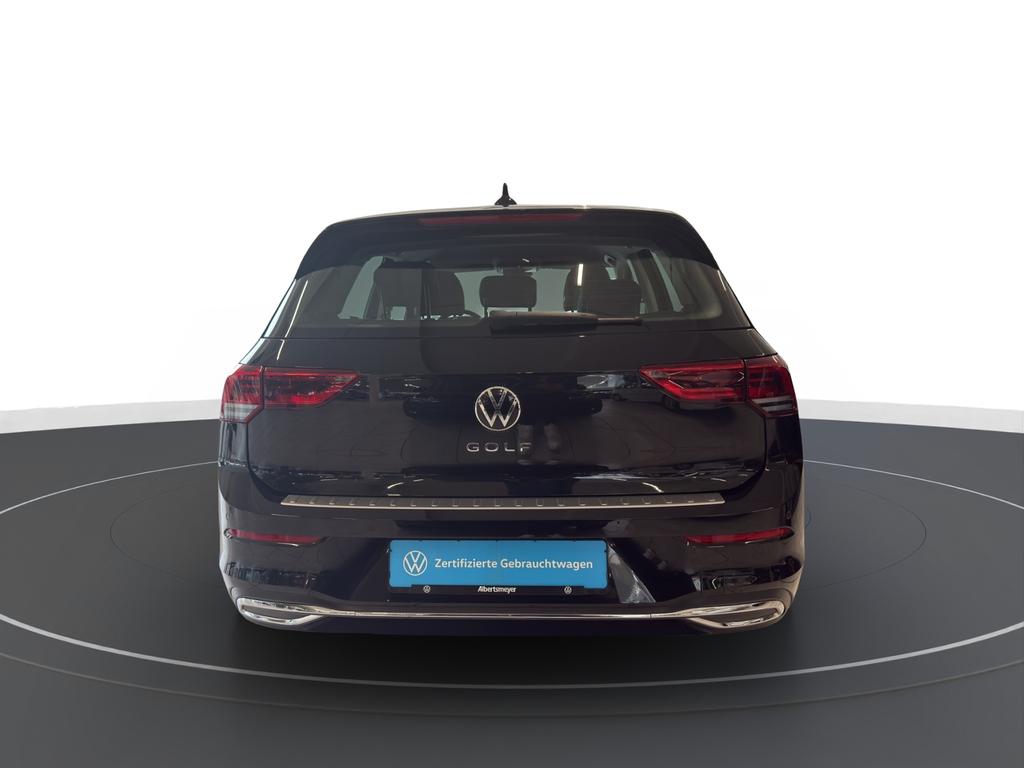 Volkswagen Golf 2024 г. Чёрный, пробег 24677 км