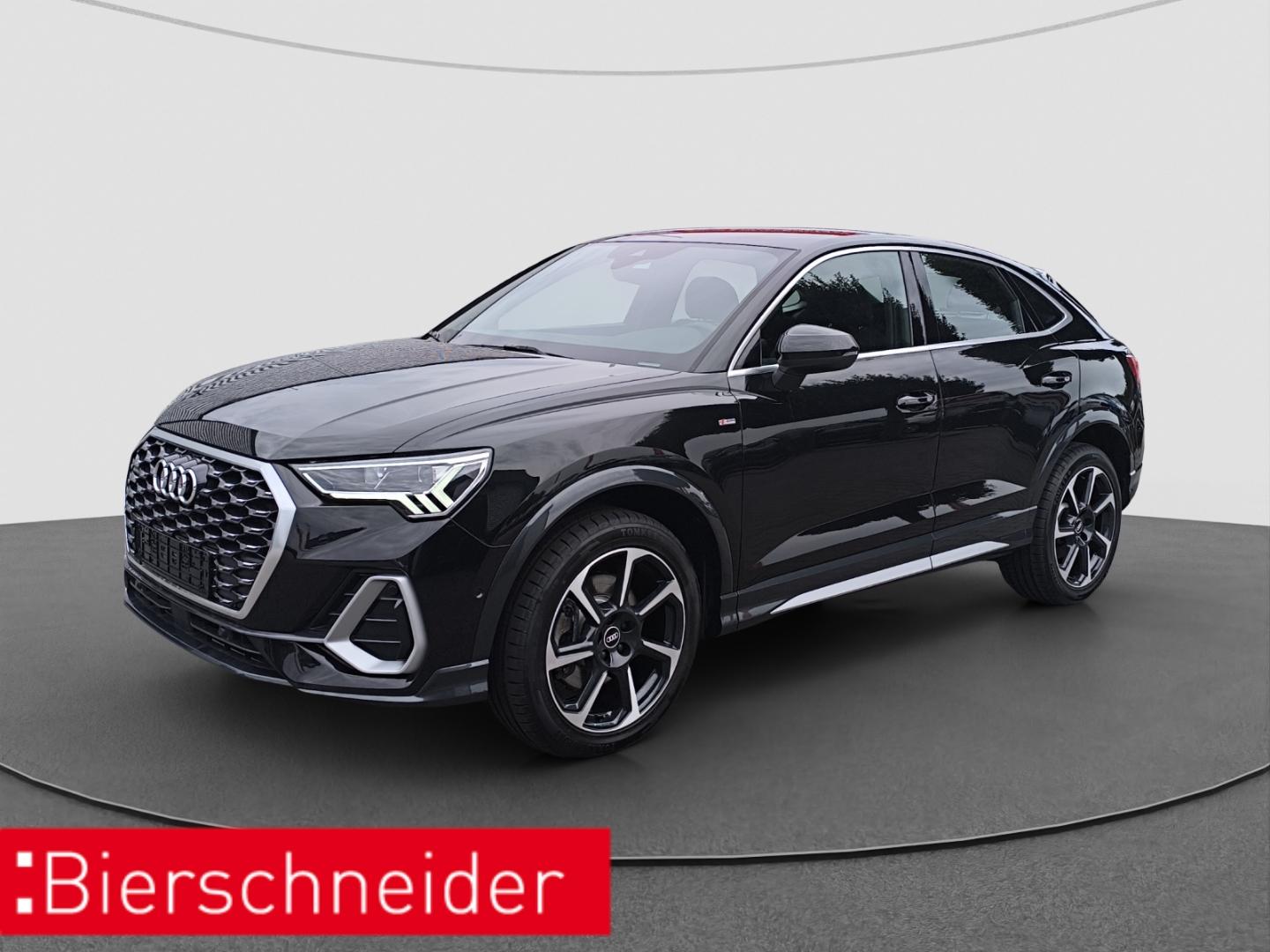 Audi Q3 2021 г. Чёрный, пробег 49150 км
