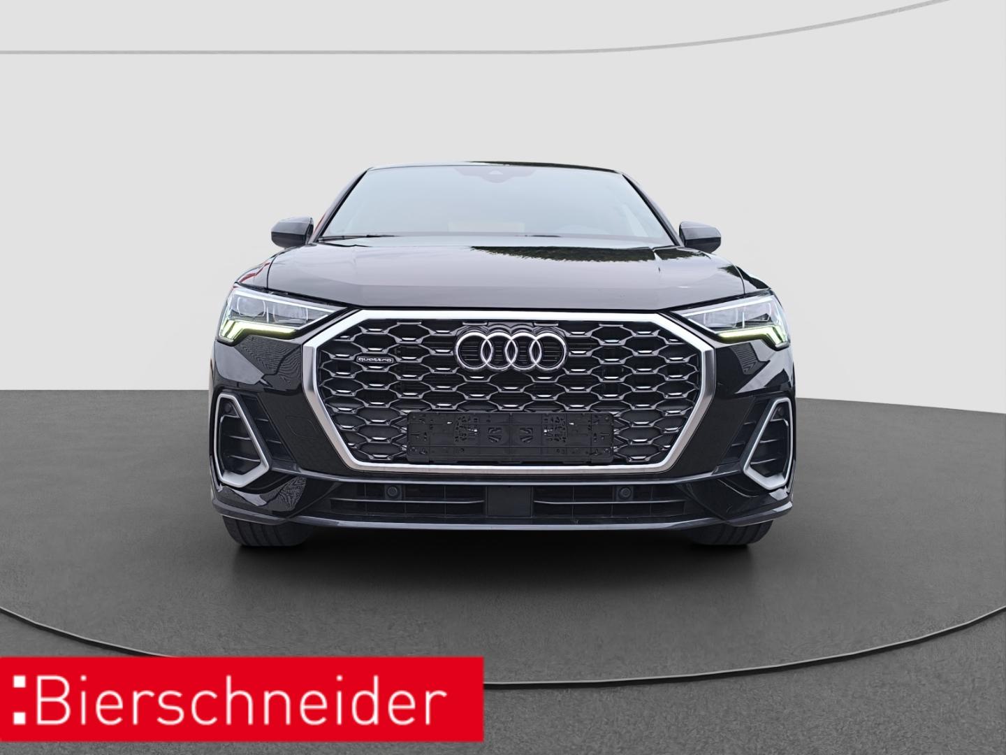 Audi Q3 2021 г. Чёрный, пробег 49150 км
