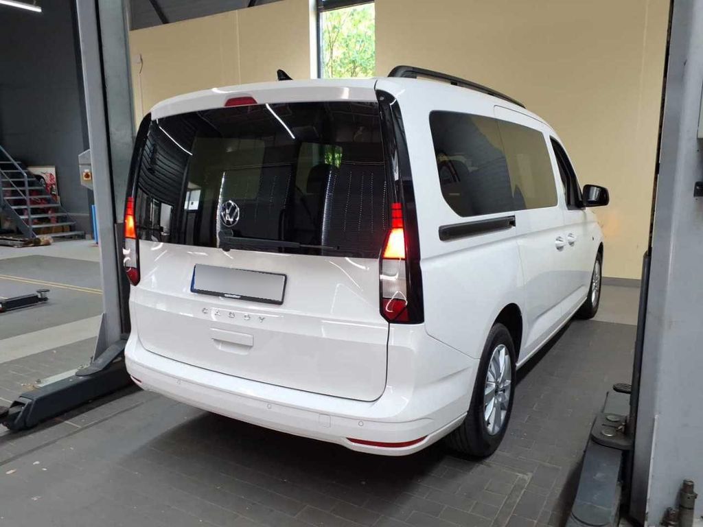 Volkswagen CADDY MAXI 2022 г. Белый, пробег 48500 км