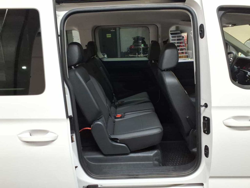 Volkswagen CADDY MAXI 2022 г. Белый, пробег 48500 км