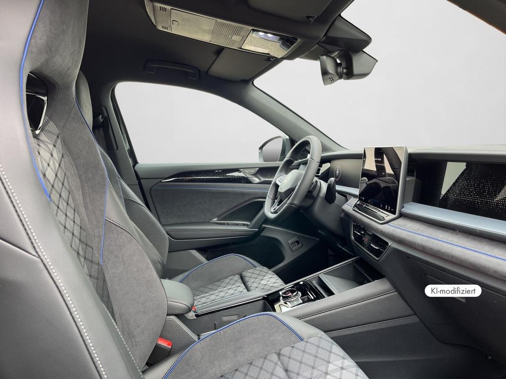 Volkswagen Tayron 2026 г. Чёрный, пробег 18500 км