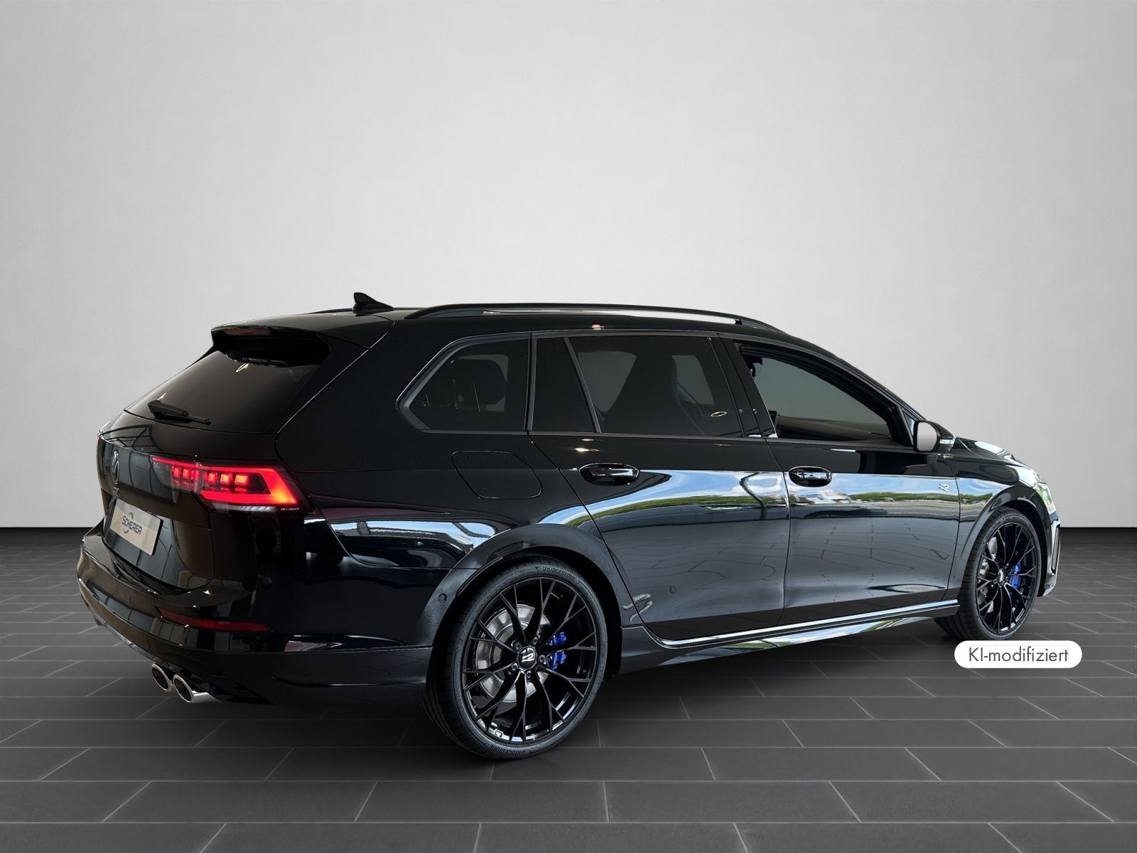 Volkswagen Golf 2026 г. Чёрный, пробег 3000 км