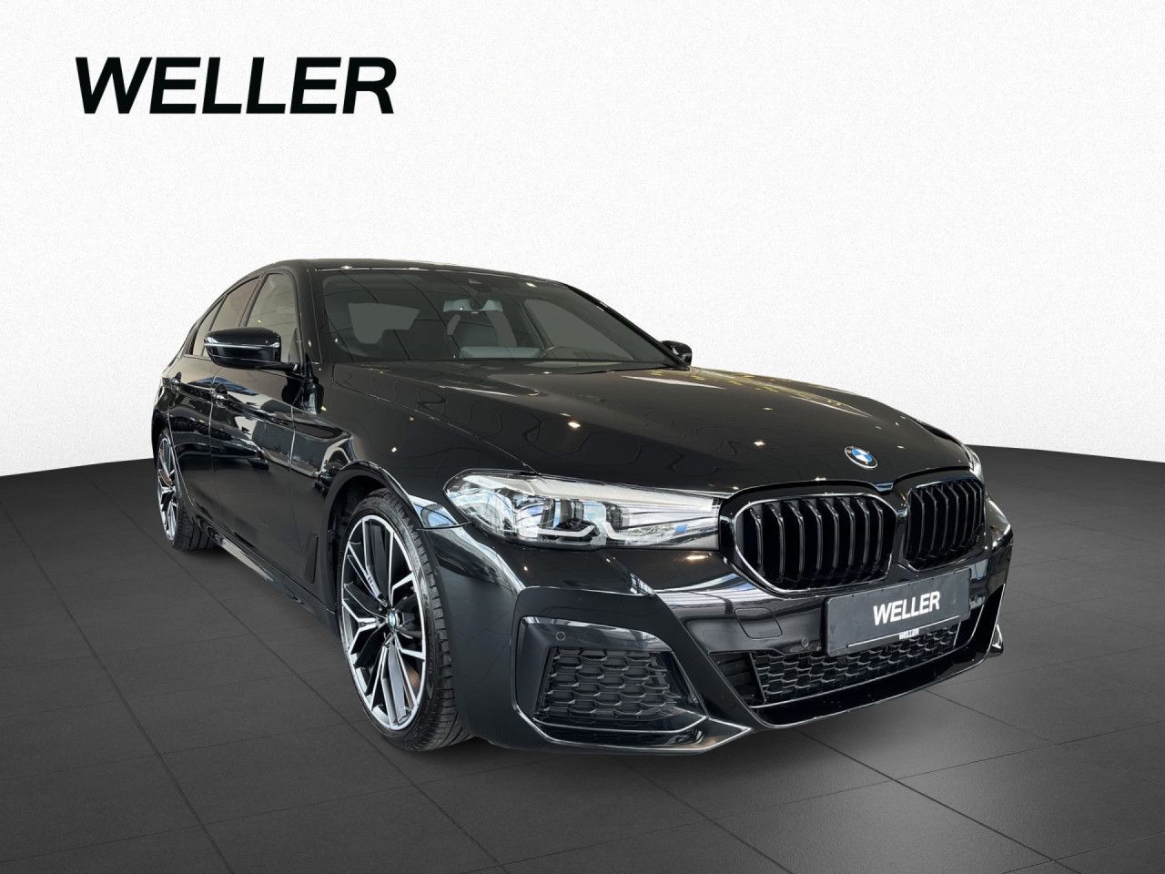 BMW 530 2023 г. Чёрный, пробег 30186 км