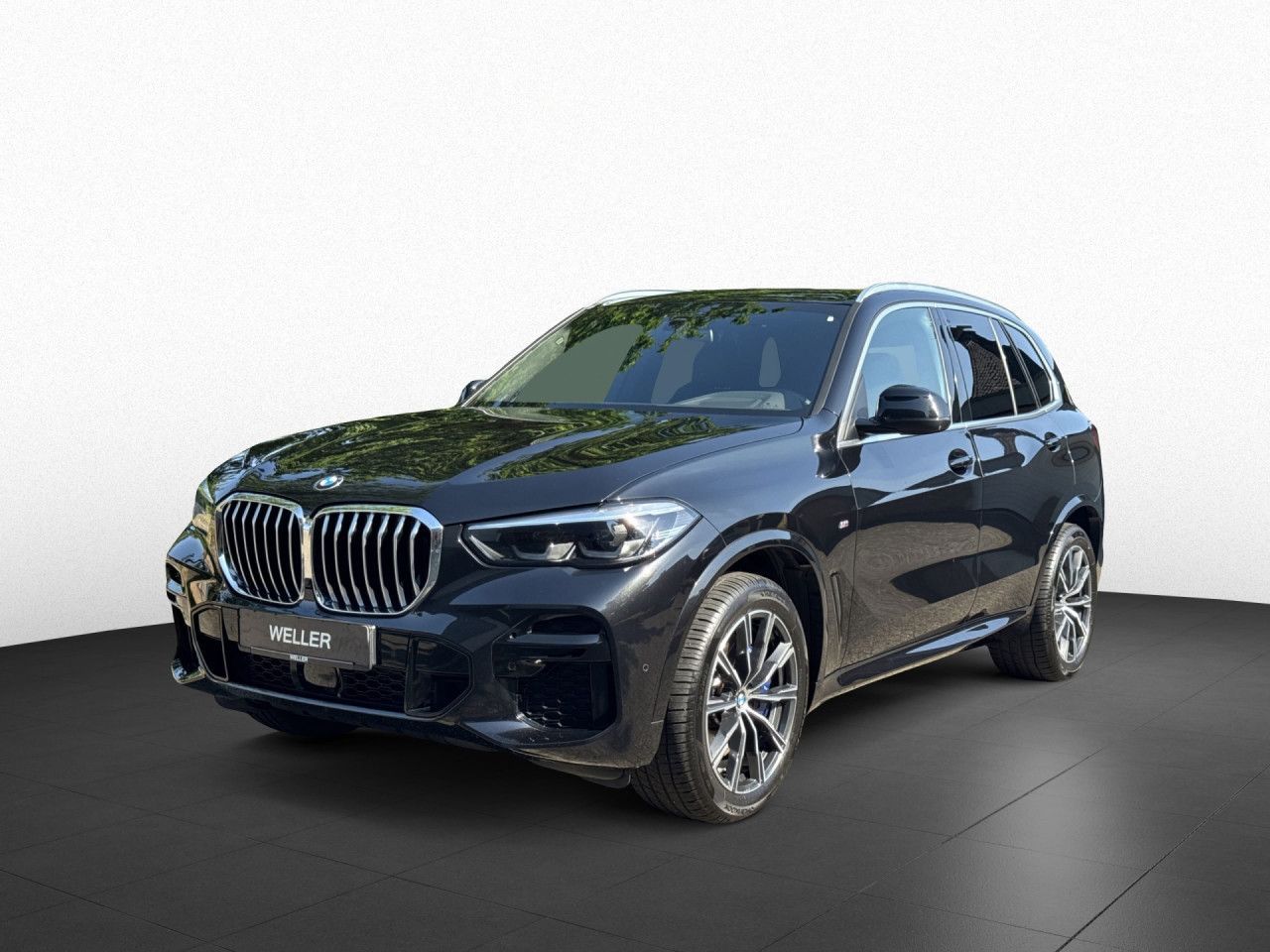 BMW X5 2023 г. Чёрный, пробег 12355 км