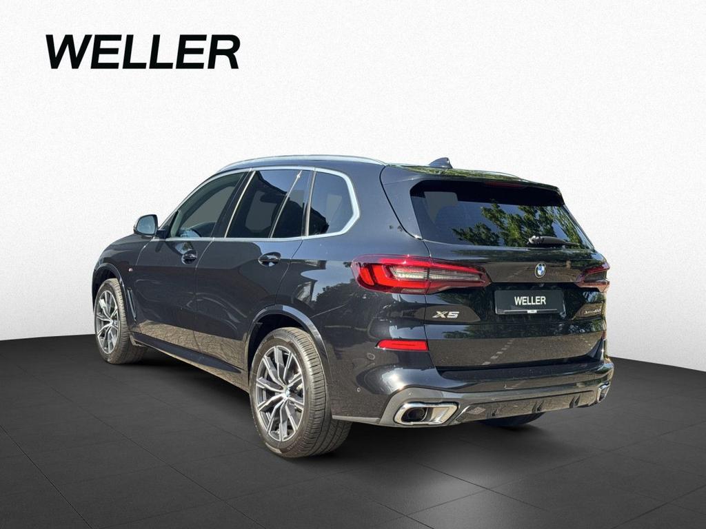 BMW X5 2023 г. Чёрный, пробег 12355 км