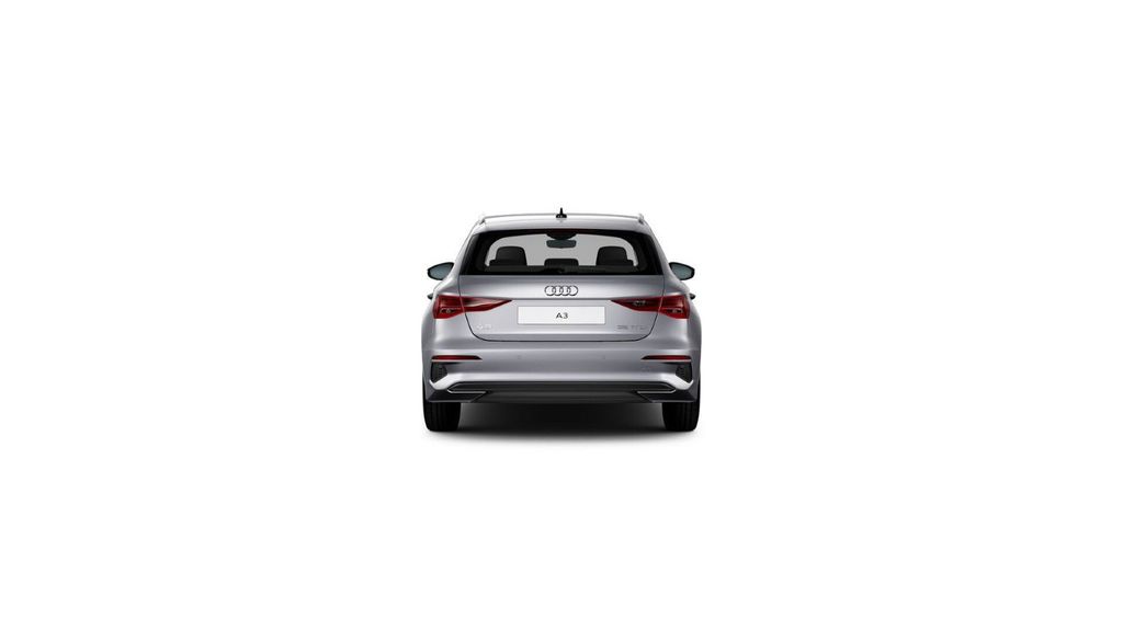 Audi A3 2022 г. Серебристый, пробег 35742 км