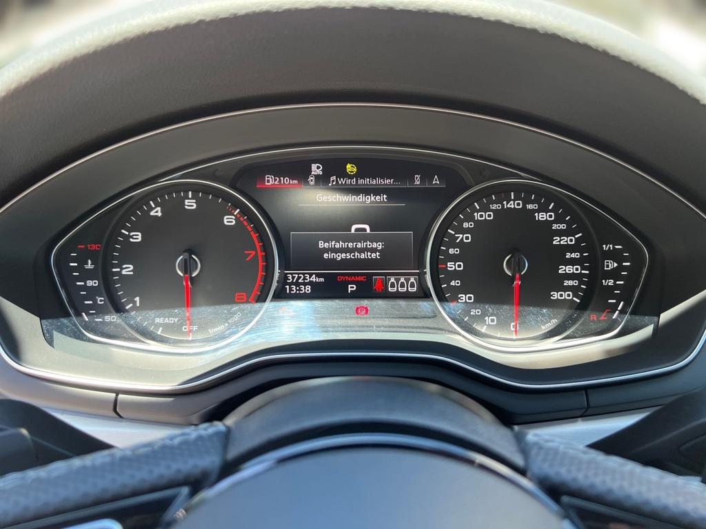 Audi A4 2023 г. Зелёный, пробег 37189 км