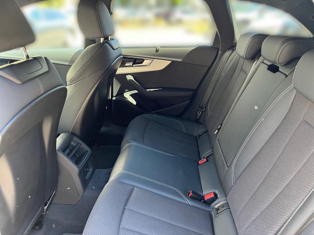 Audi A4 2023 г. Зелёный, пробег 37189 км