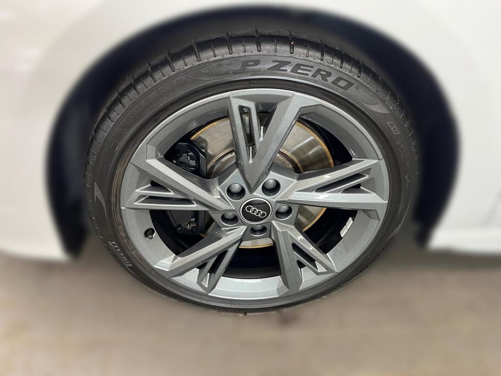 Audi S3 2024 г. Белый, пробег 30919 км
