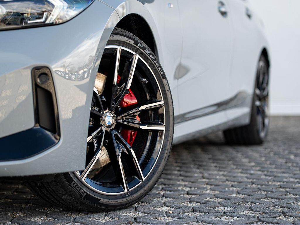 BMW M340D 2026 г. Серый, пробег 7990 км