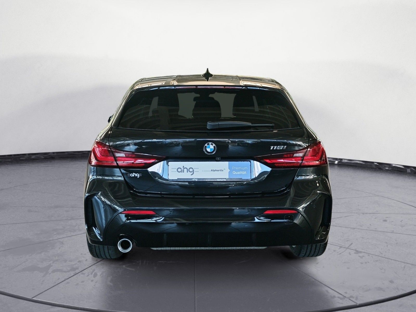 BMW 118 2022 г. Чёрный, пробег 54426 км
