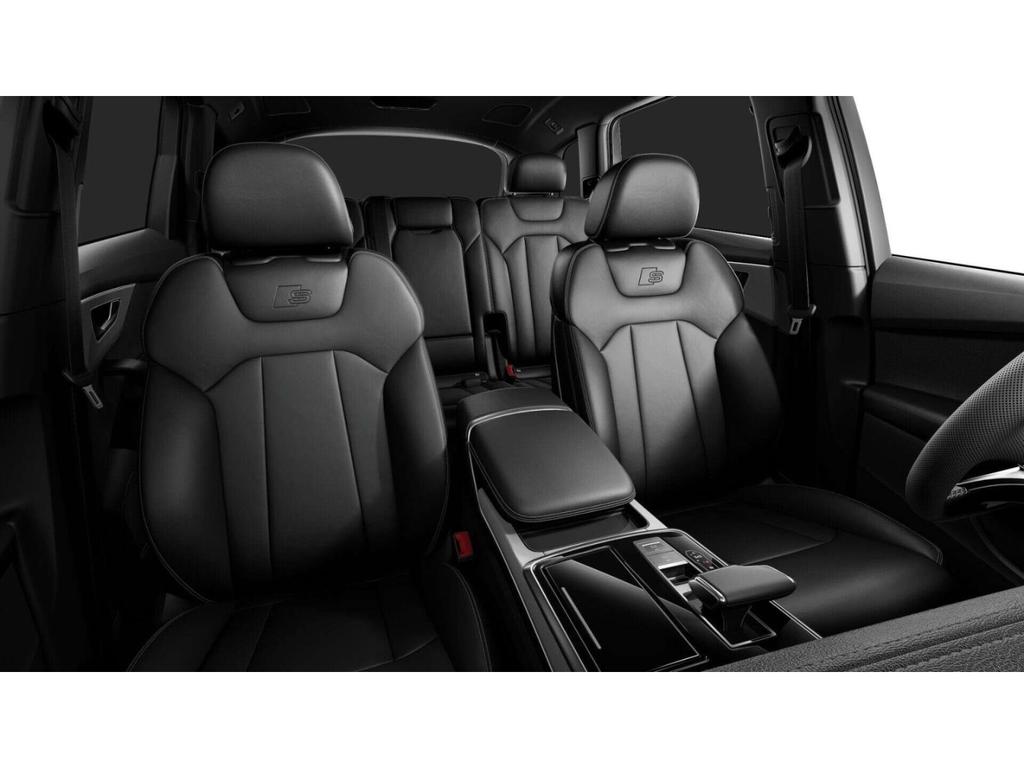 Audi Q7 2023 г. Серый, пробег 46542 км