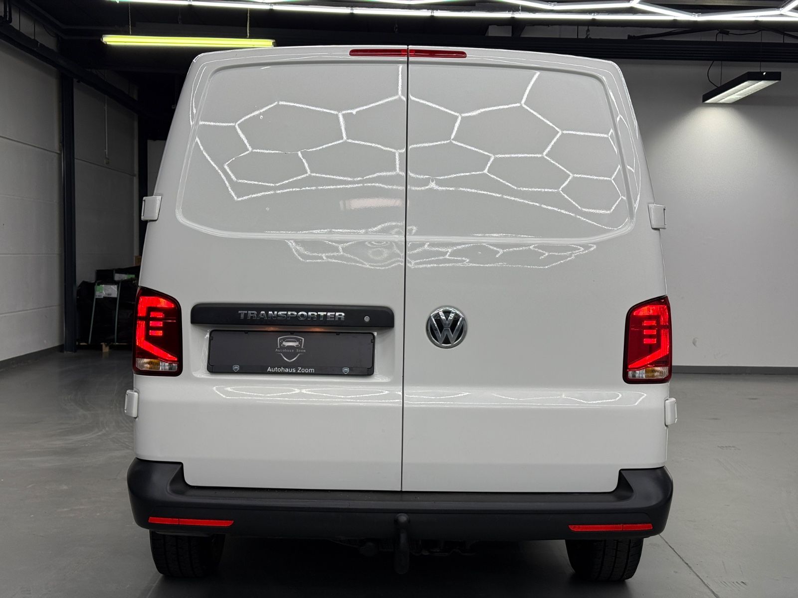 Volkswagen T6 TRANSPORTER 2022 г. Белый, пробег 36401 км