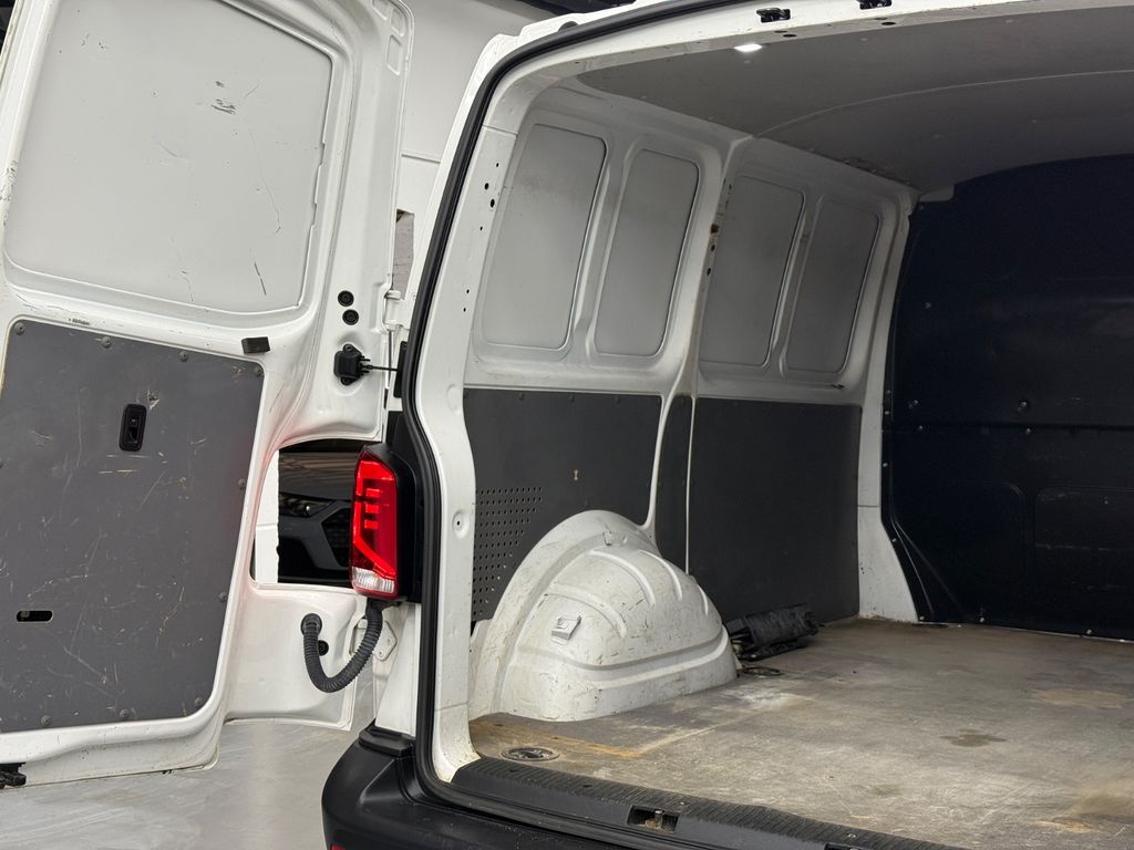 Volkswagen T6 TRANSPORTER 2022 г. Белый, пробег 36401 км