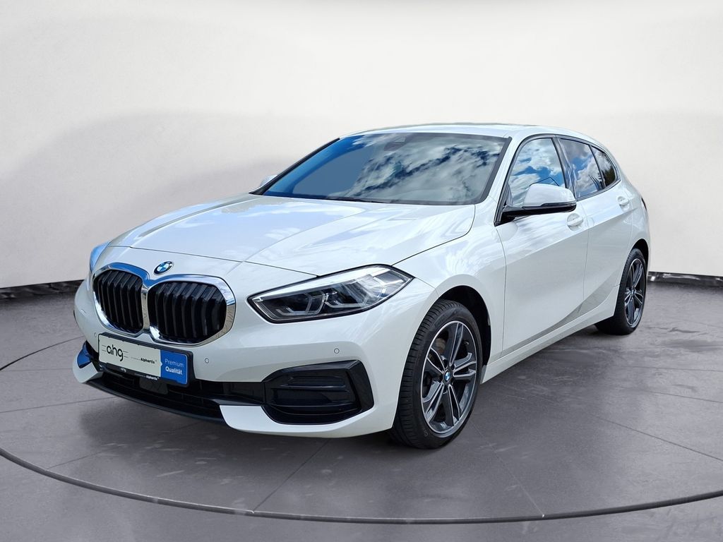 BMW 118 2022 г. Белый, пробег 38675 км
