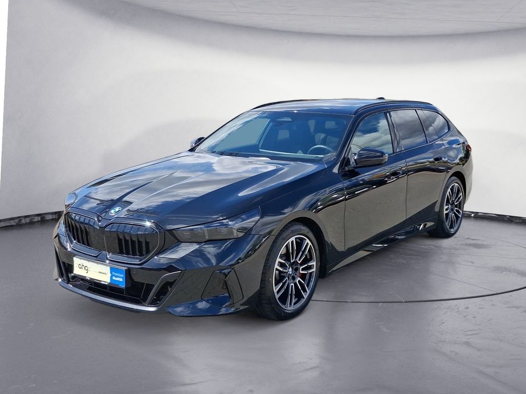BMW 520 2025 г. Чёрный, пробег 10000 км