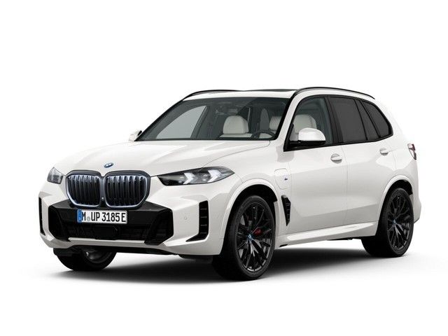 BMW X5 2023 г. Белый, пробег 33047 км