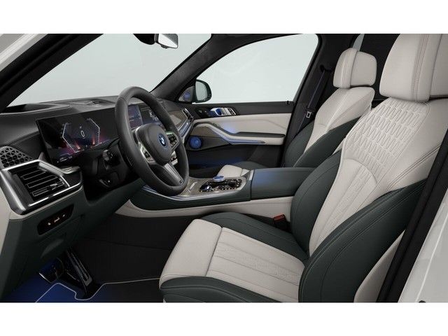 BMW X5 2023 г. Белый, пробег 33047 км