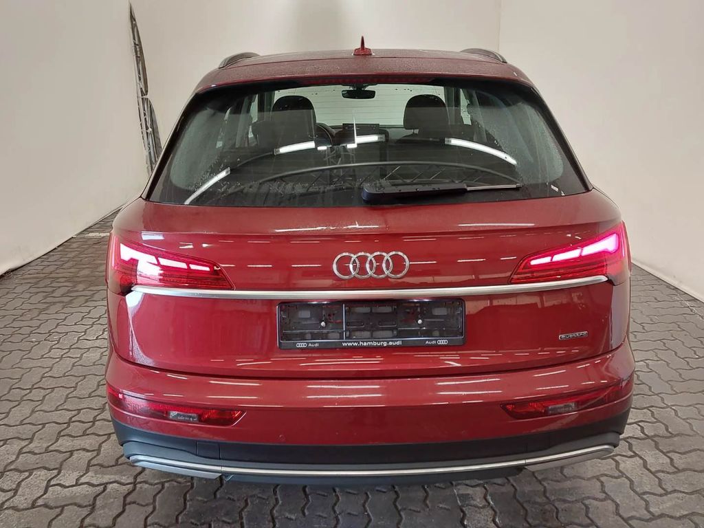 Audi Q5 2023 г. Красный, пробег 32100 км