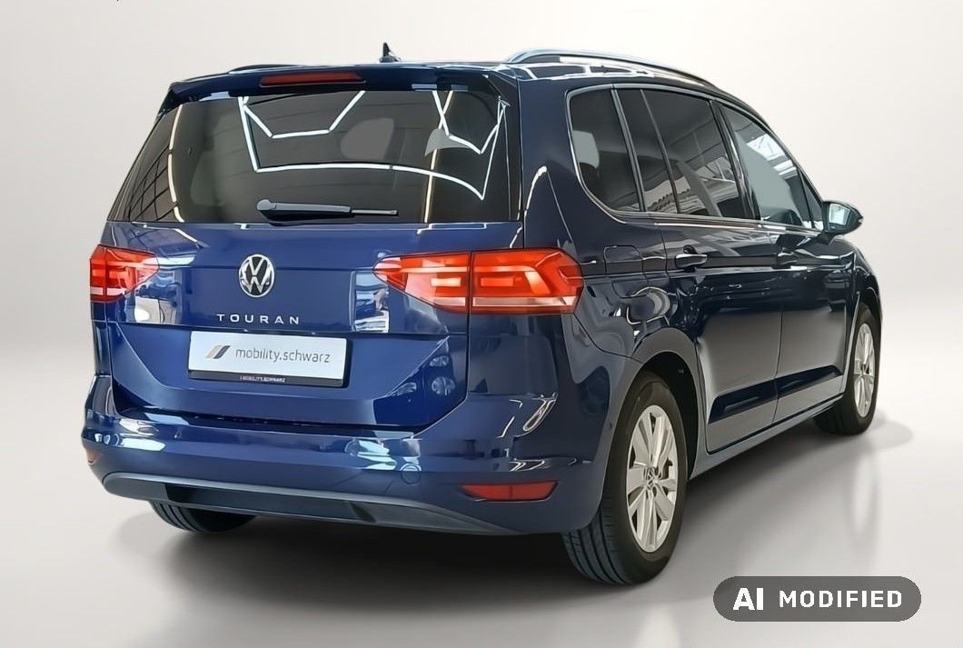 Volkswagen Touran 2025 г. Синий, пробег 27900 км